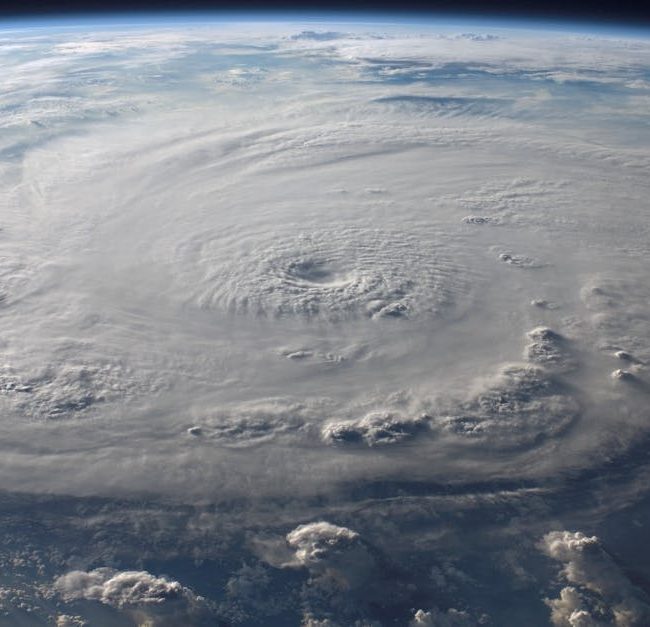 Hurrikaanit - Yllättävän hurrikaanikauden päätös: Miksi Yhdysvallat säästyi tällä kertaa?