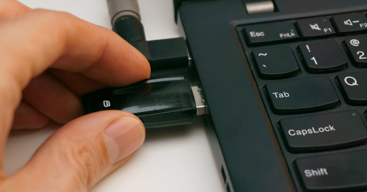 USB-standardit - USB-portit: Avain Tehokkaaseen ja Nopeaan Tiedonsiirtoon